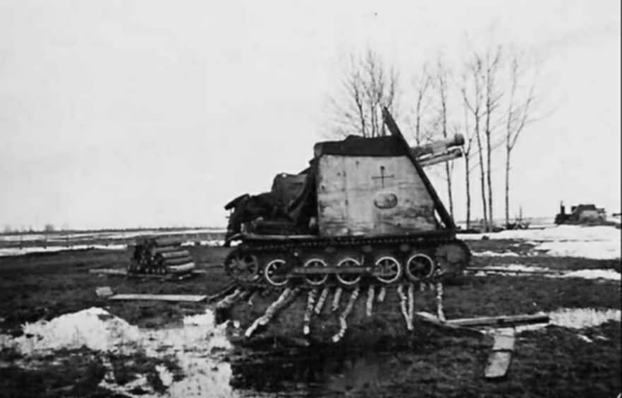 15 cm sIG 33 Bison winter camouflage