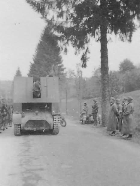 Sturmpanzer I Bison I on road