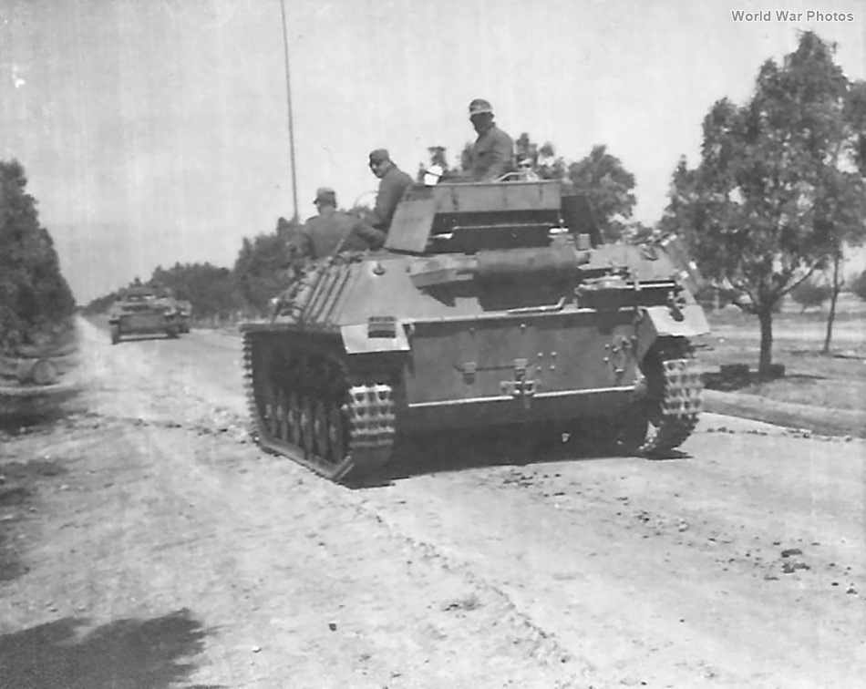 Sturmpanzer II 6