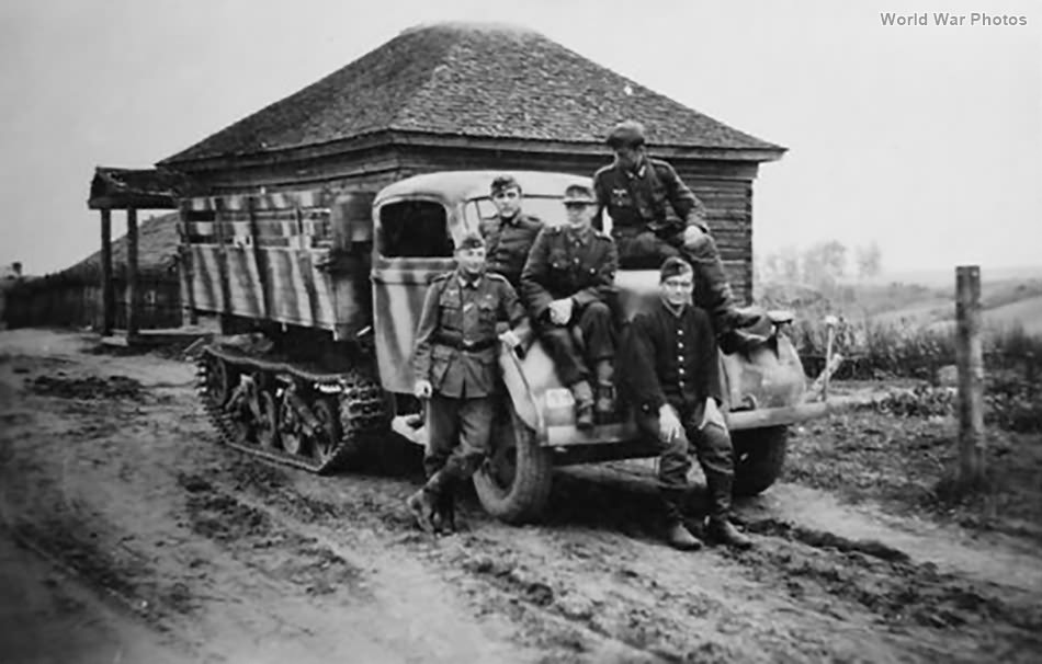 Sd. Kfz. 3b Ford V 3000 S Maultier 4