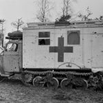 Sd. Kfz. 3/4 Opel Blitz 3,6-36S Maultier ambulance
