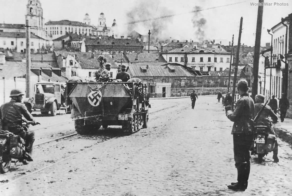 SdKfz 251 Stuka zu Fuss of 12th Panzer Division entering Minsk