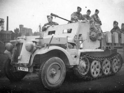 Armored SdKfz 10/5 of the Luftwaffe