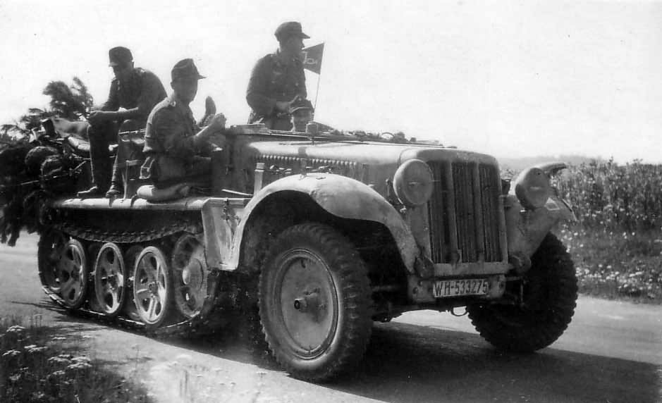 SdKfz 10 WH 533275