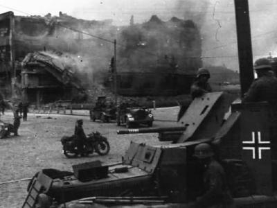 SdKfz 10 with 37mm pak and armoured cab