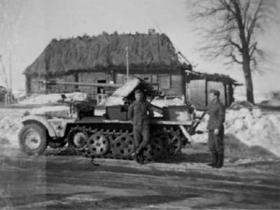 SdKfz 10 with 50 mm Pak 38