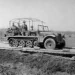 SdKfz 10 with antenna