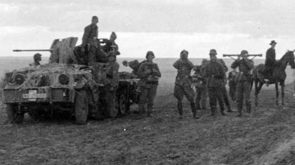 German halftrack SdKfz 10/4 5