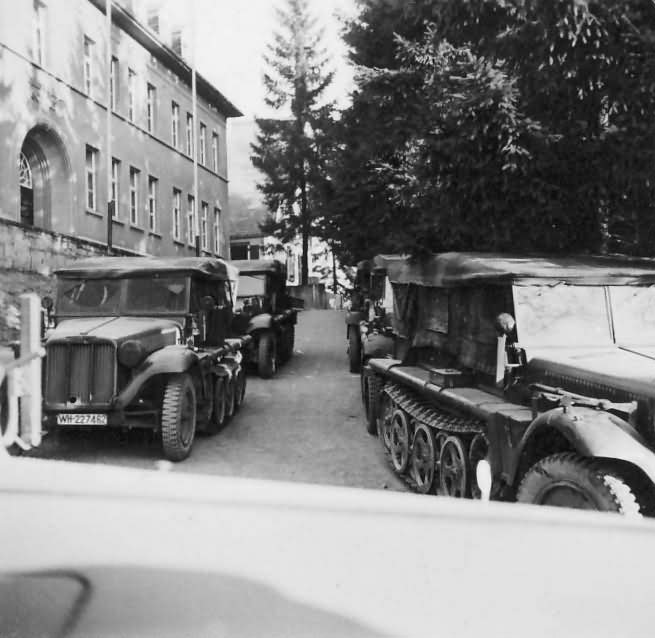 german halftracks SdKfz 10