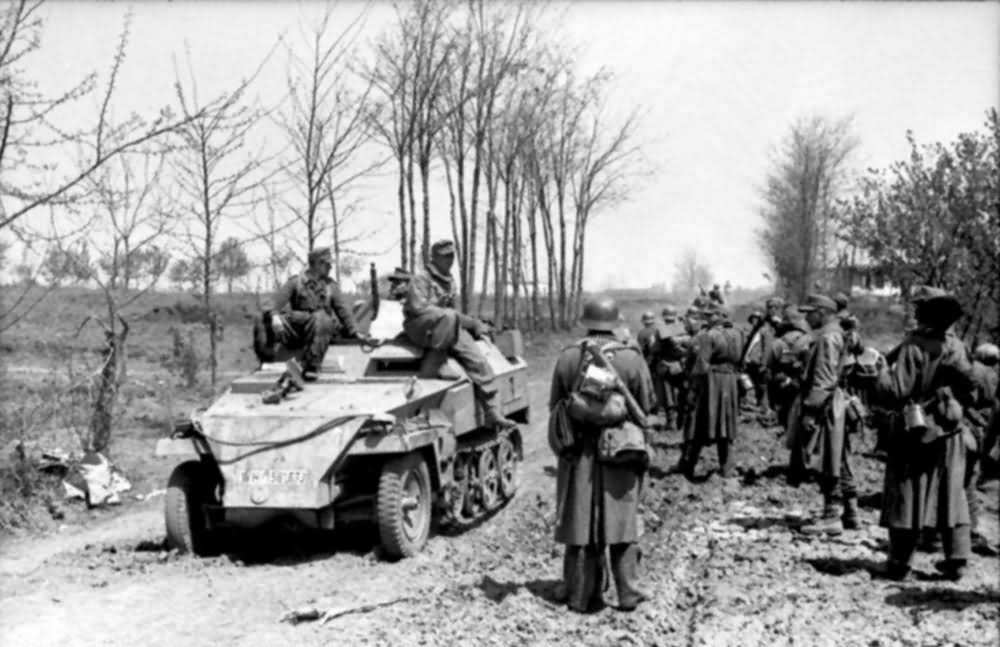 Sd.Kfz. 250 neu Schutzenpanzer eastern front 1944