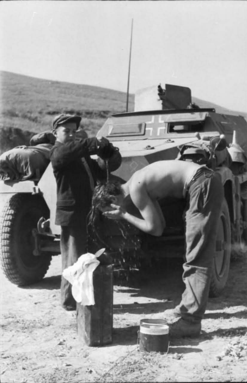 SdKfz 250 eastern front south 1942 2