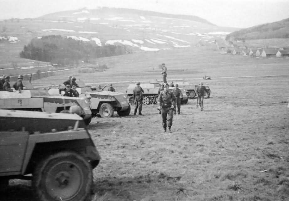 SdKfz 250 ausf B (neu) halftracks