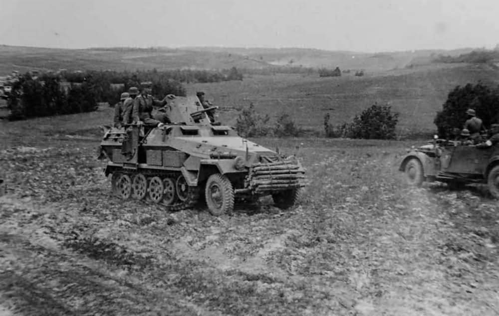 SdKfz 251/10 support vehicle