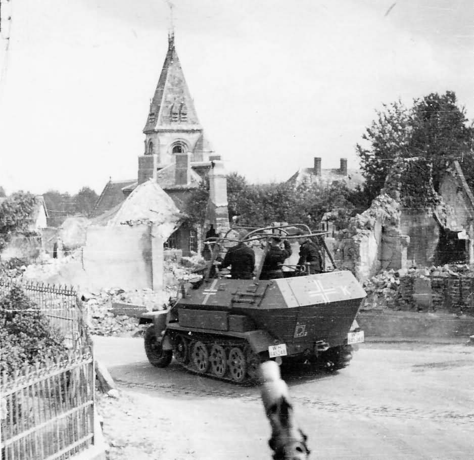 Sd.Kfz. 251 Ausf B during Westfeldzug – campaing in Belgium and France in May 1940