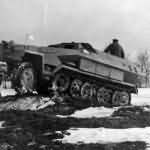 SdKfz 251 Ausf A in winter