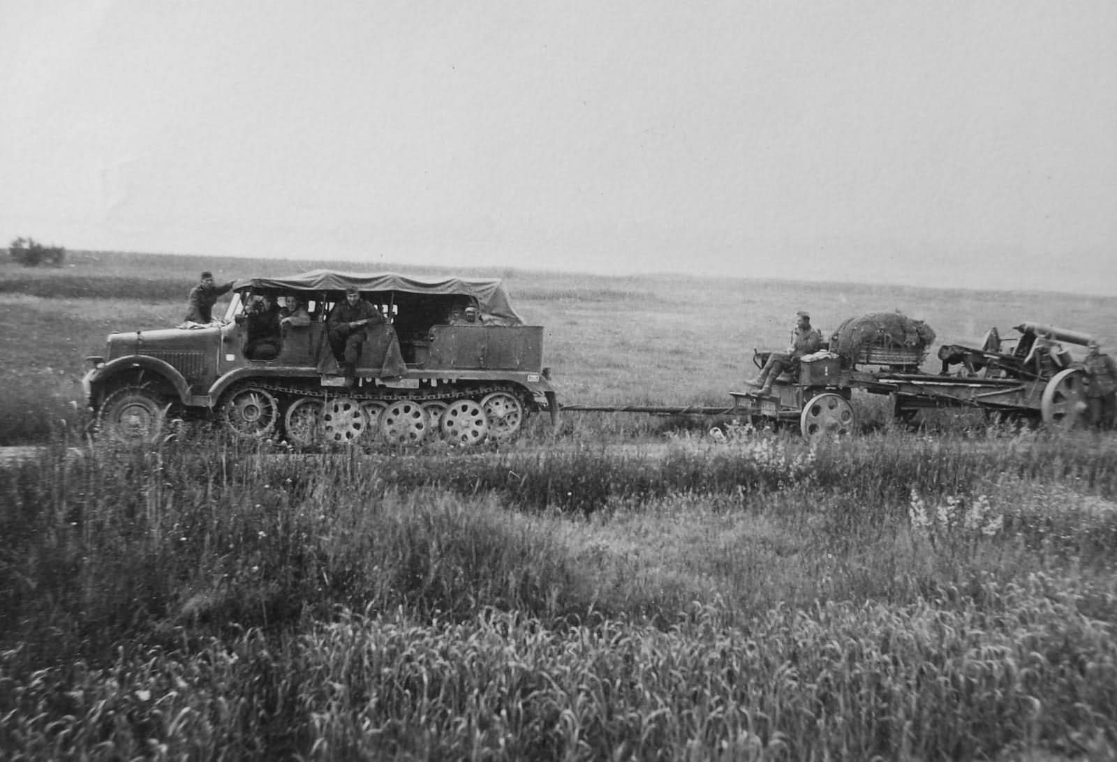 German SdKfz 6/1 5 ton Medium Artillery Halftrack