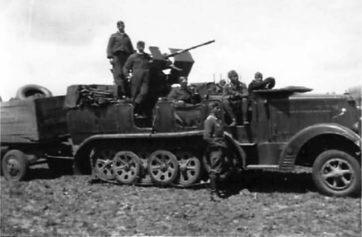 Early SdKfz 7 half-tracked prime mover with trailer