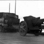 SdKfz 6 towing 10,5 cm leFH 18