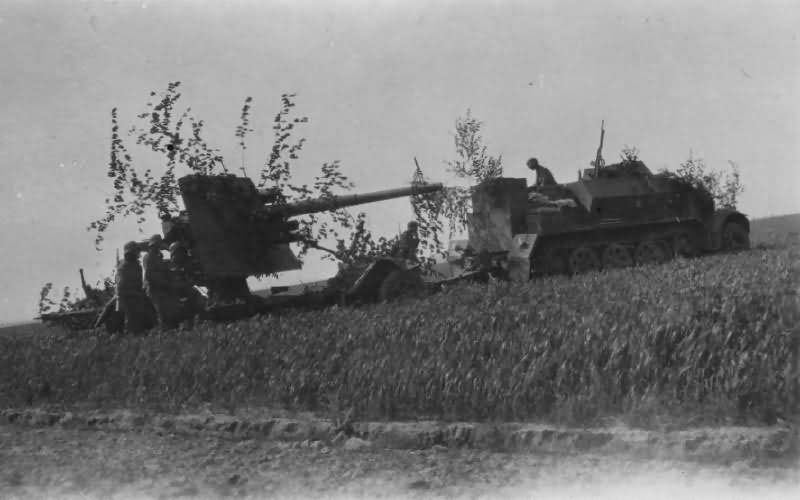 SdKfz 7 towing a 8,8 cm Panzerabwehrkanone Flak 18 photo