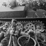 SdKfz 7 Bunkerknacker Armored Halftrack + 8.8cm Flak