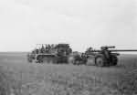 SdKfz 7 towing a 10,5 cm K 18