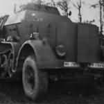 Gepanzerter 8t Zugkraftwagen & Sfl.Flak (Sd.Kfz.7) 2