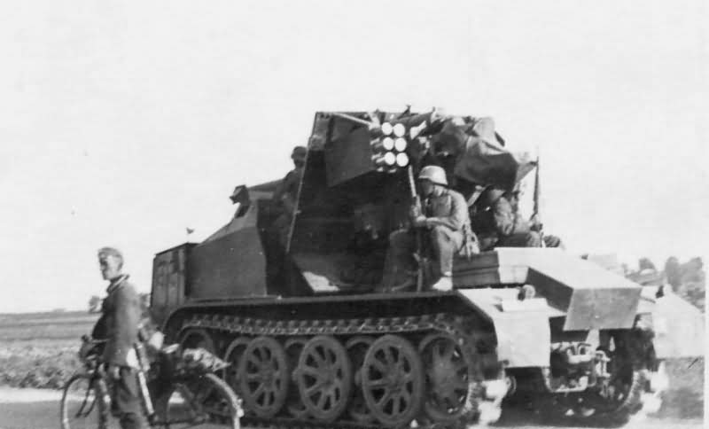 8,8 cm Flak 18 Selbstfahrlafette auf Zugkraftwagen 12t SdKfz 8 rear