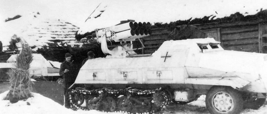 Panzerwerfer 42 with winter camo