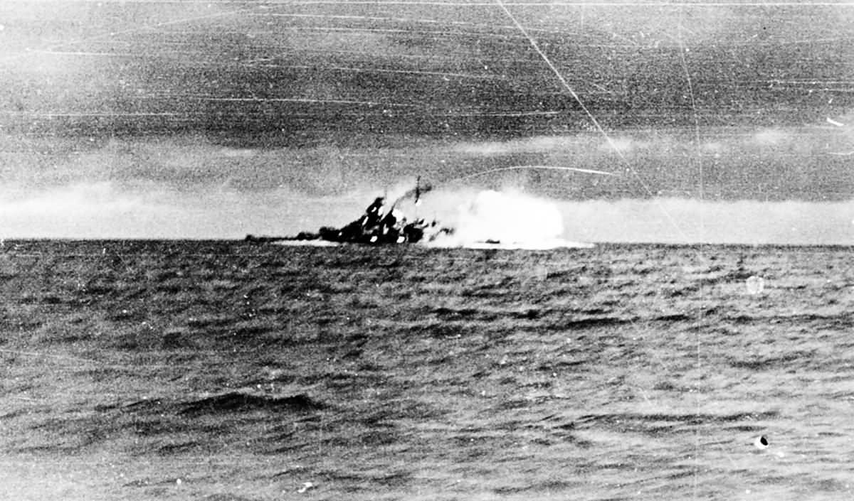 Bismarck firing on HMS Prince of Wales 3