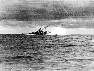 Bismarck firing on HMS Prince of Wales 3