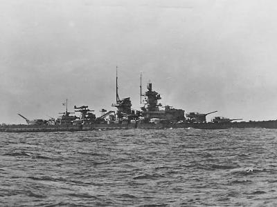 Kriegsmarine battleship Gneisenau at sea