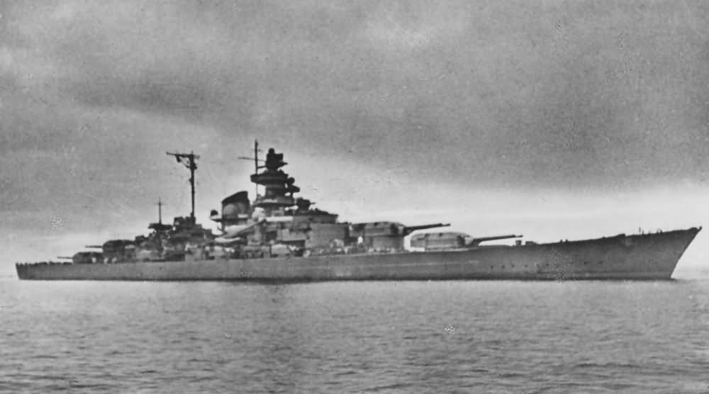 Tirpitz Norway Narvik 1942, broadside view