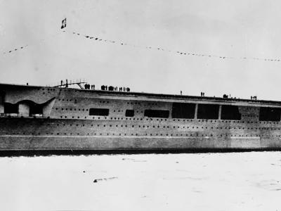 Graf Zeppelin soon after launch 2