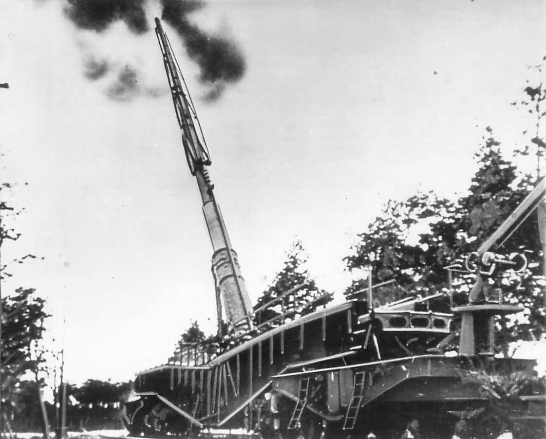 21 cm K 12 (E) of Eisenbahn-Artillerie-Batterie 701 on the coast of the English Channel