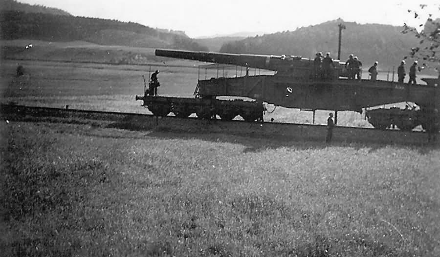 28 cm Schwere Bruno German Heavy Railway Artillery