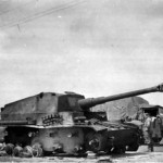 Destroyed Dicker Max 10.5 cm K18 auf Panzer Selbstfahrlafette IVa Russia 3