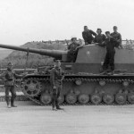 Dicker Max and crew of the Schwere Panzerjager Abteilung 521