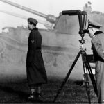 Guderian is watching the Ferdinand crews training on the gunnery range.