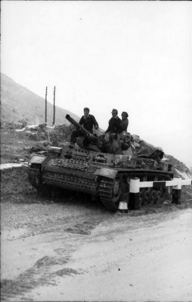 Flammpanzer III Italy 2