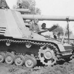 15 cm schwere Panzerhaubitze auf Geschsutzwagen III/IV (Sf) Hummel