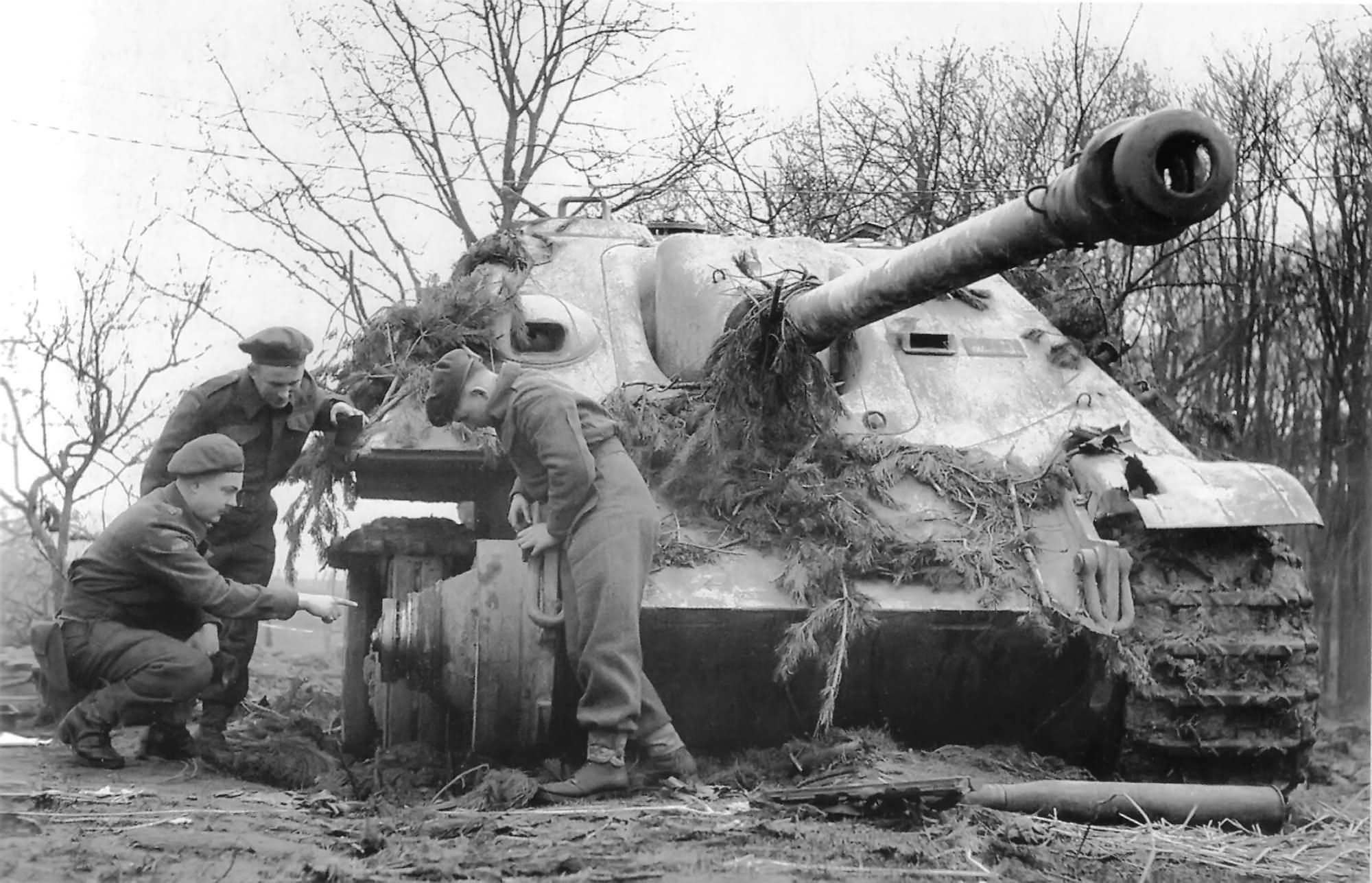 Jagdpanther_1945.jpg