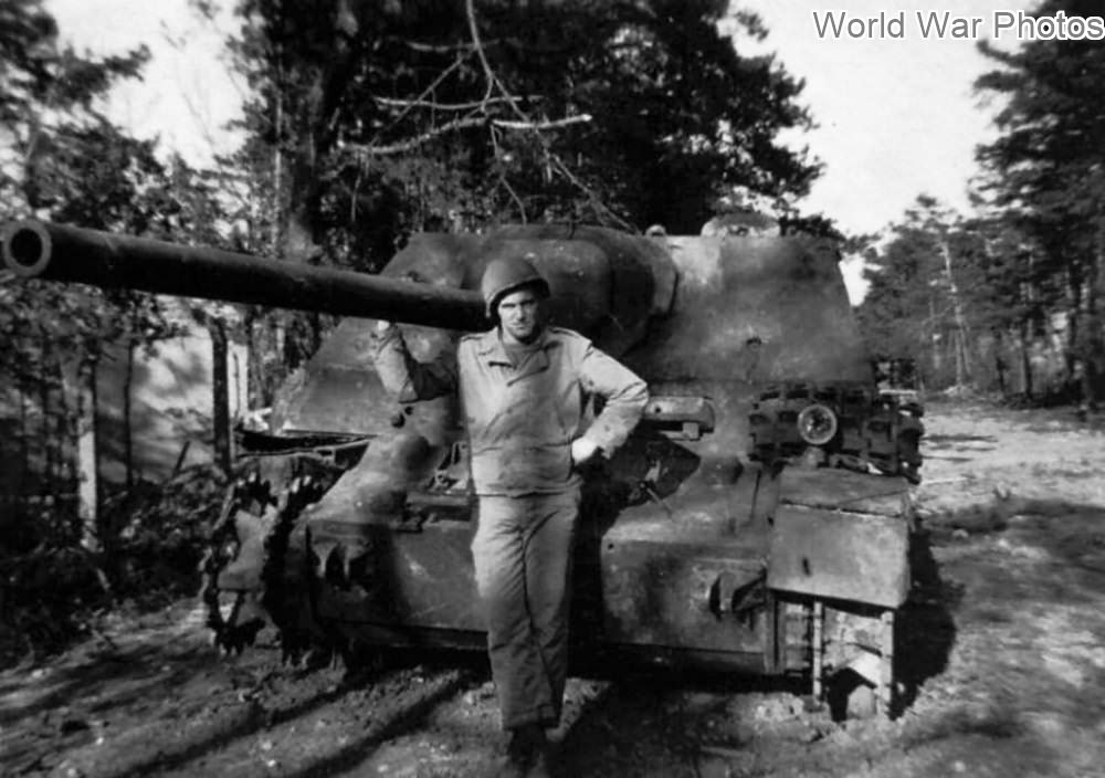 Destroyed Panzer IV/70 (A) 4