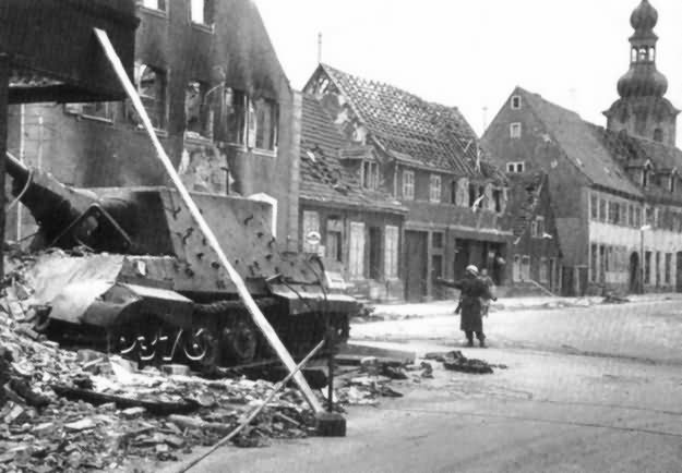 Jagdtiger 131 1st company 653 schewere Panzerjager Abteilung