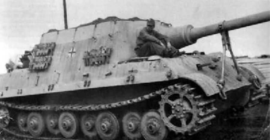 Jagdtiger with zimmerit, 1944