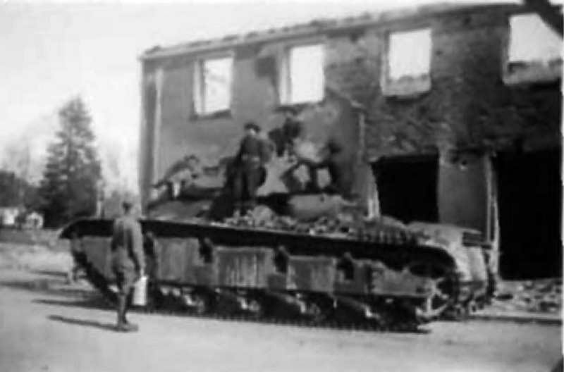 Neubaufahrzeug side view