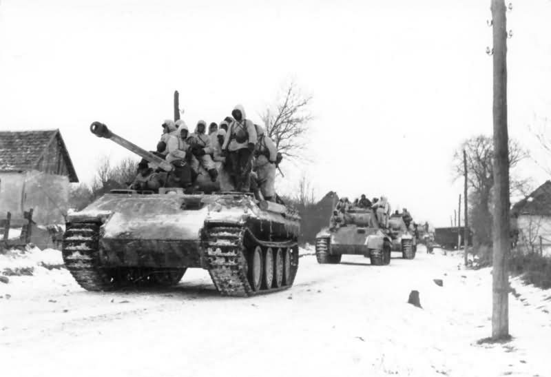 German Panther Ausf A tanks eastern front