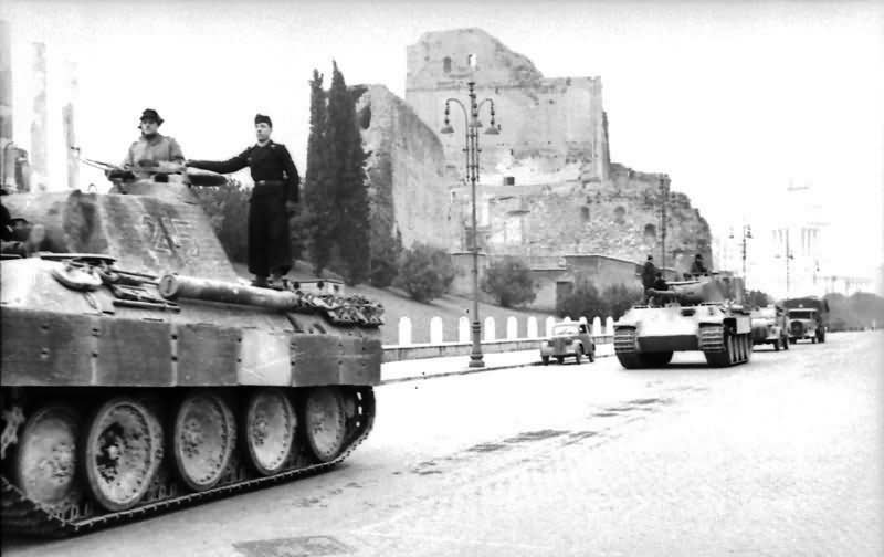 Panther number 215 of the Panzer-Regiment 4 Italy