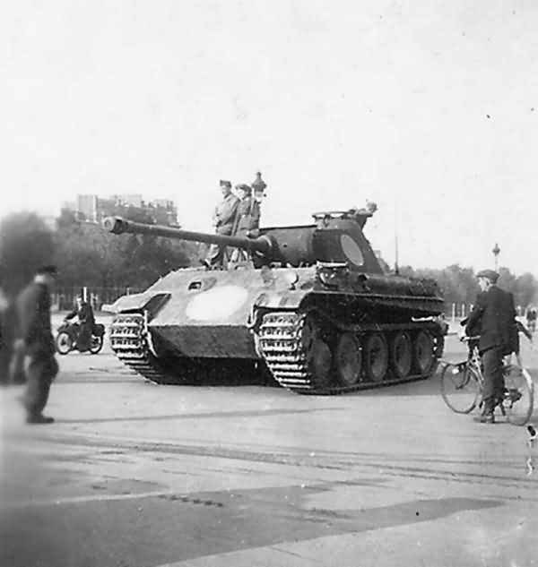 Abandoned German Panzer V Panther in Paris