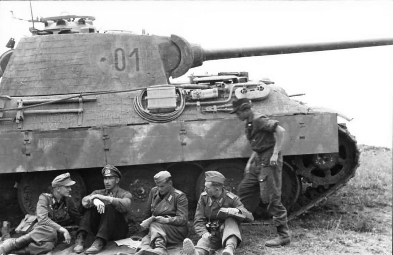 Oberst Langkeit Panzer V Panther 01 of Panzer Grenadier Division Grossdeutschland Eastern Front
