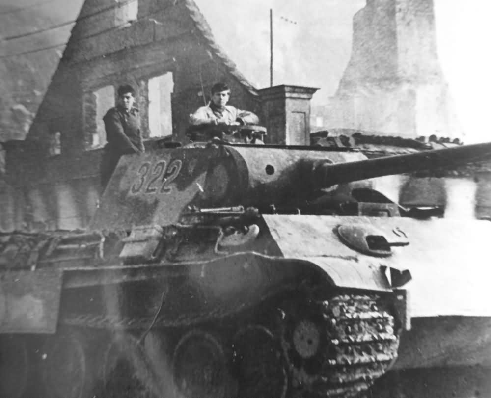Panther Ausf G number 332 Eastern Front September 1944